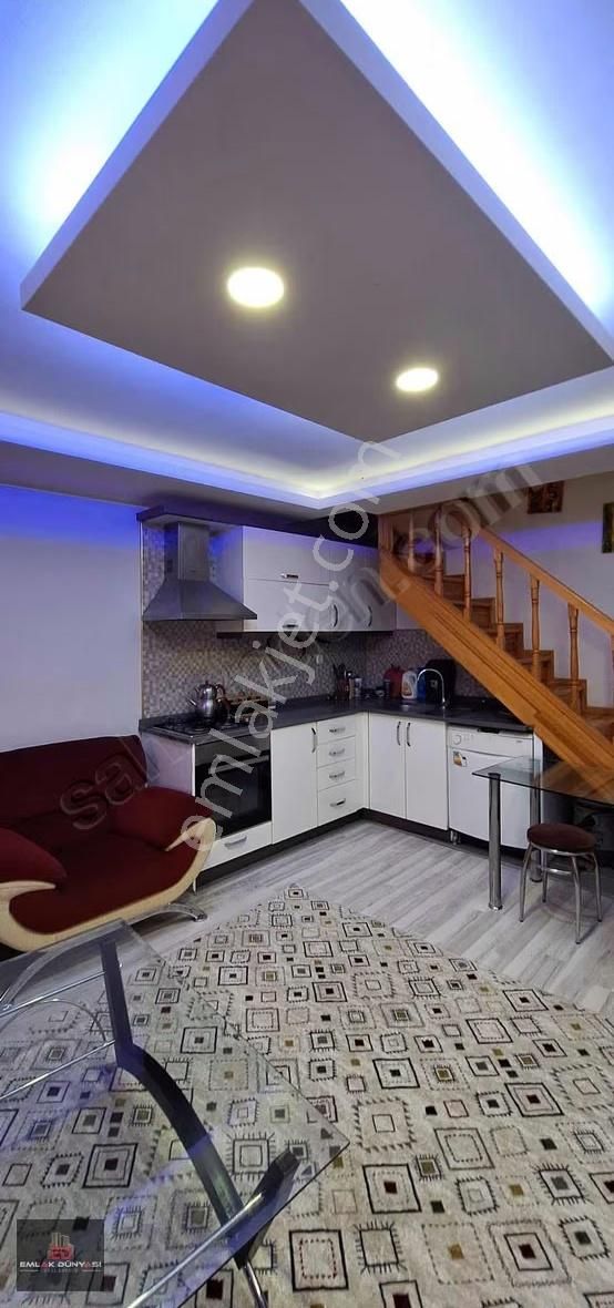 Güzeloba Mahallesi Kiralık Eşyalı 2+1 Dubleks Daire - Görsel 9