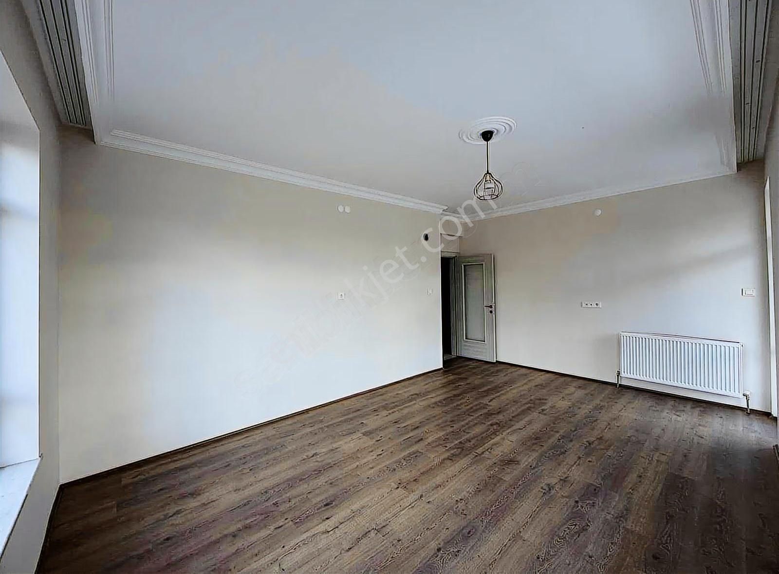 Karaaslan Hadimi Parkı Ve Karaman Yolu Yakını Geniş 3+1 Daire - Görsel 9