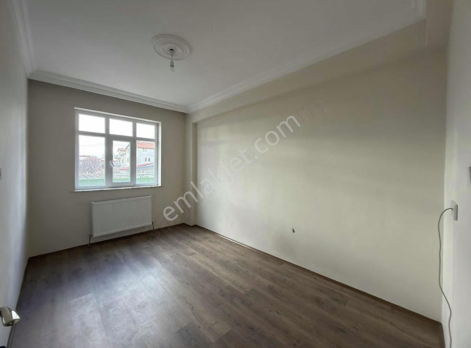 Karaaslan Hadimi Parkı Ve Karaman Yolu Yakını Geniş 3+1 Daire - Görsel 24