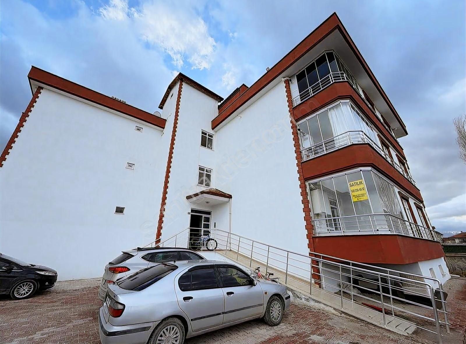 Karaaslan Hadimi Parkı Ve Karaman Yolu Yakını Geniş 3+1 Daire - Görsel 6