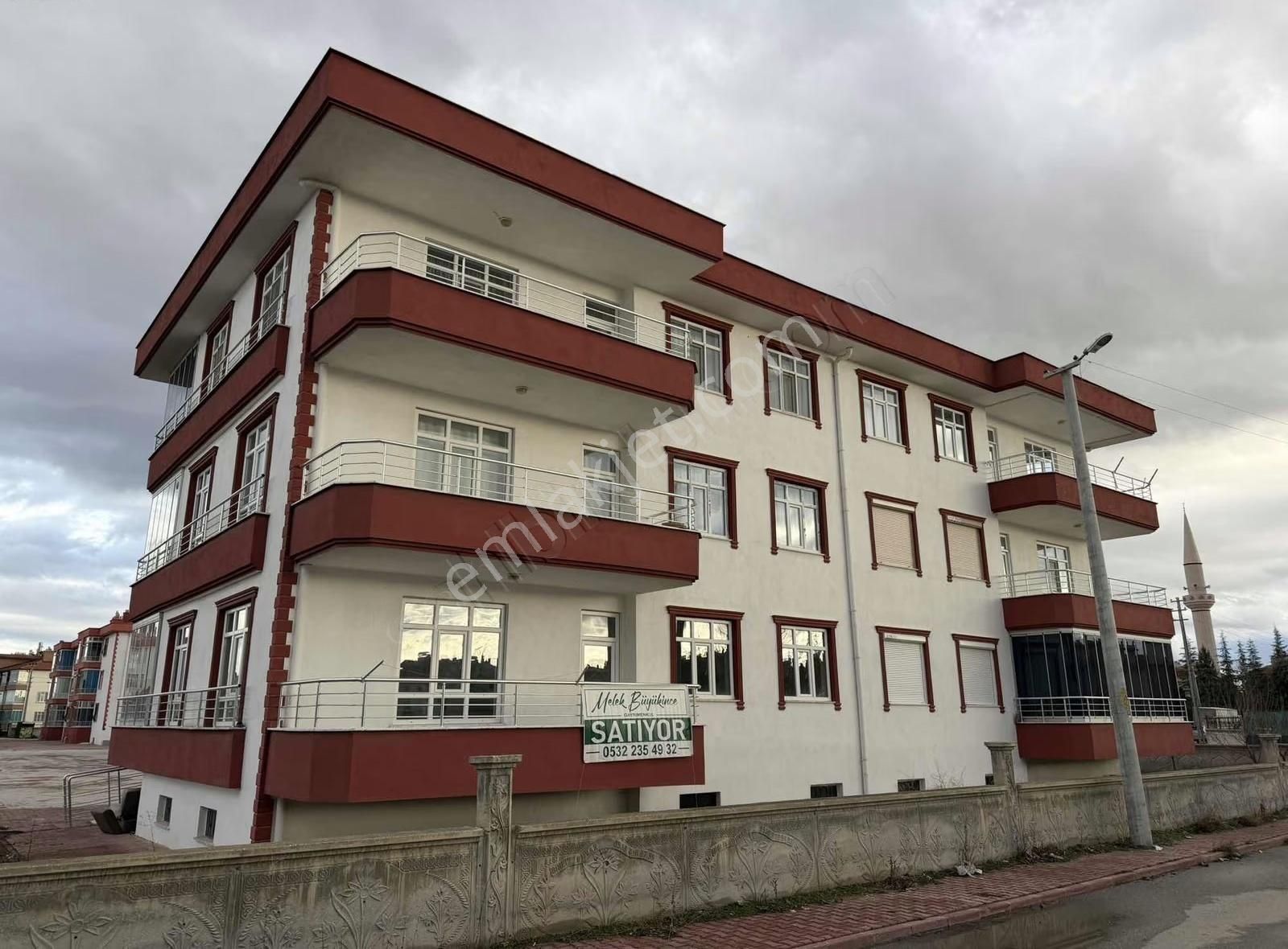 Karaaslan Hadimi Parkı Ve Karaman Yolu Yakını Geniş 3+1 Daire - Görsel 23