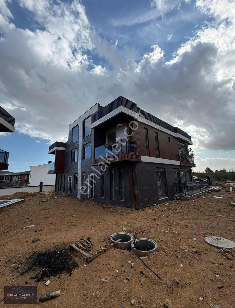 Rw Ankadan Toplum Kolejine 2 Km Mesafede Satılık 4+1 Villa - Görsel 25