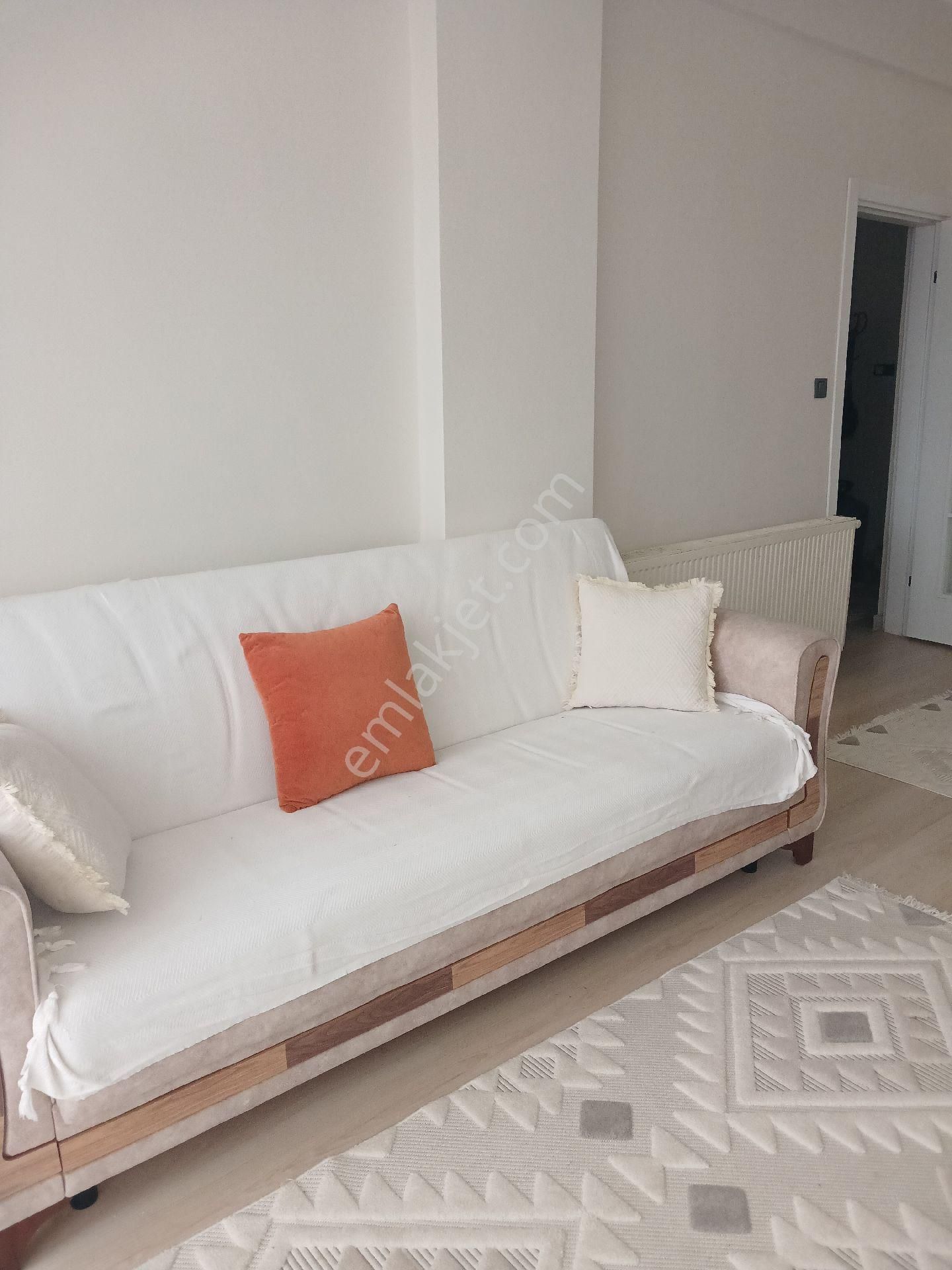 Sarıyer Zümrürevler Mahallesinde 1+1 Temiz Eşyalı Kiralık Daire - Görsel 3