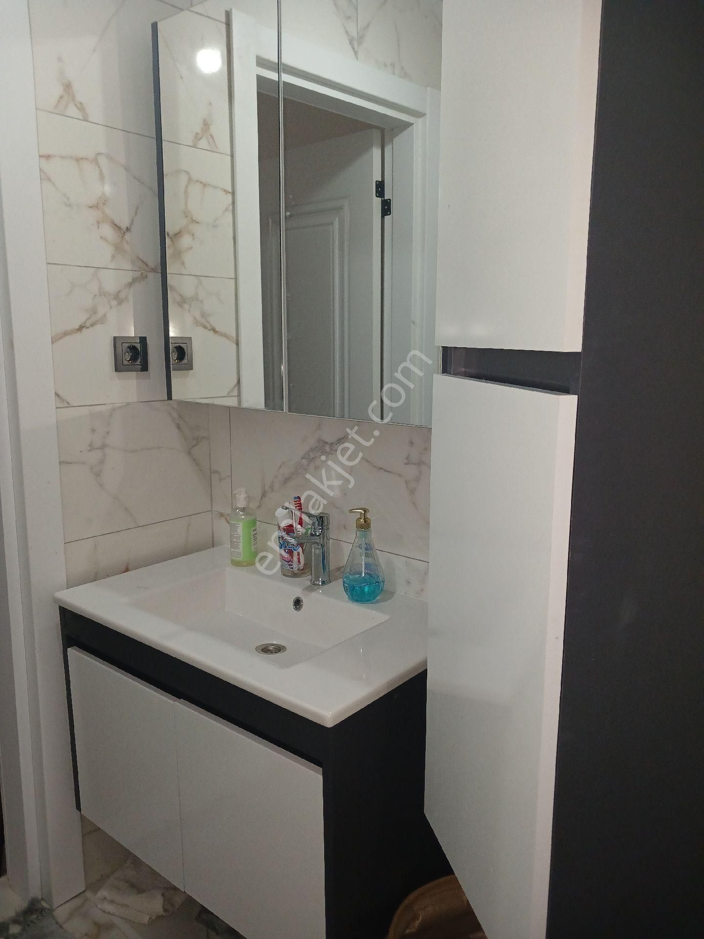 Sarıyer Zümrürevler Mahallesinde 1+1 Temiz Eşyalı Kiralık Daire - Görsel 10