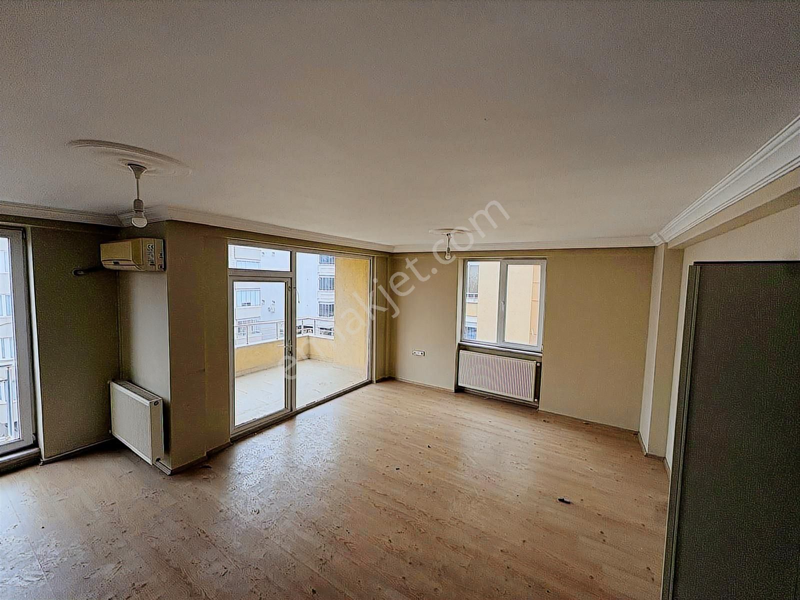 Ziyacan Emlak'tan 100.yılda İl Sağlık Müdürlüğü Yanı Kiralık 3+1