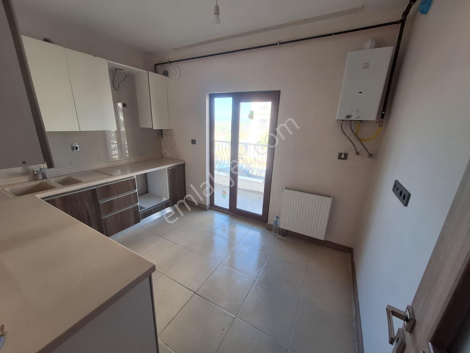 Adana Sarıçam Buruk Tokilerinde Okula Yola Yakın Kombili 2+1 Fırsat Kiralık Daire - Görsel 11