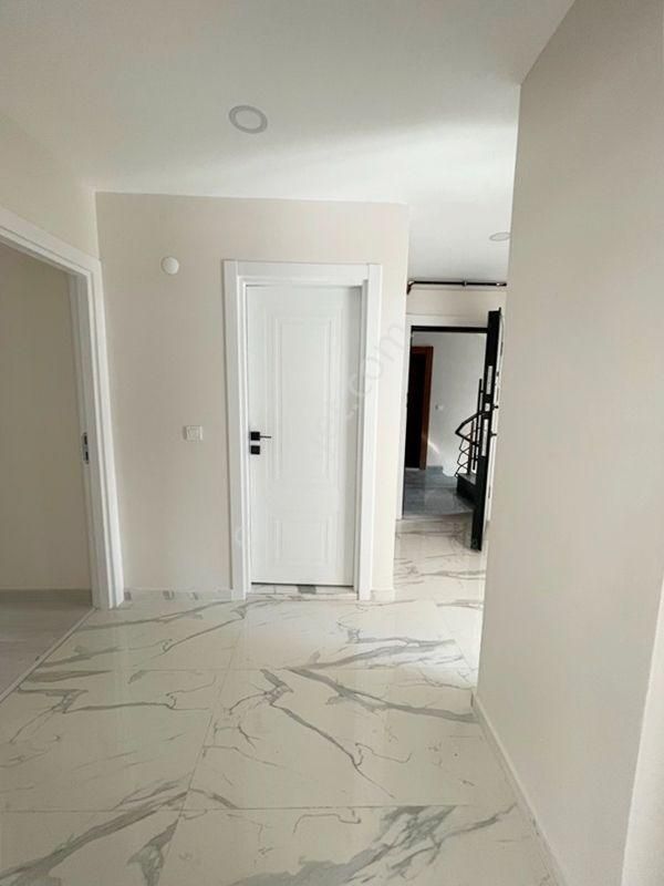 Mertcan Dan Kartal Metro Durağına Yürüme Arakat 3+1 İskanlı - Balkonlu - Görsel 24