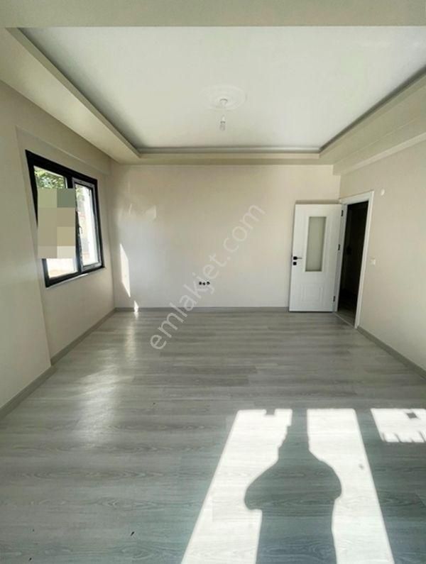 Mertcan Dan Kartal Metro Durağına Yürüme Arakat 3+1 İskanlı - Balkonlu - Görsel 4