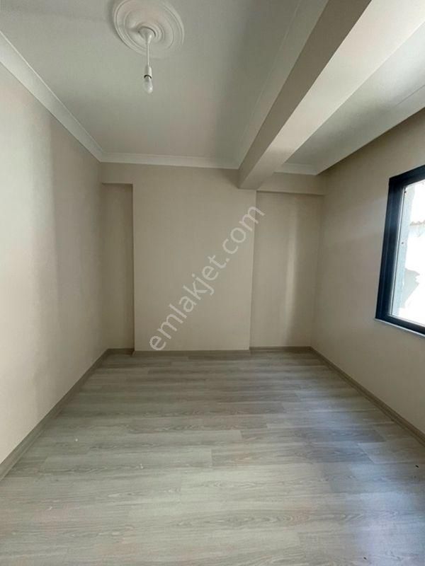 Mertcan Dan Kartal Metro Durağına Yürüme Arakat 3+1 İskanlı - Balkonlu - Görsel 12