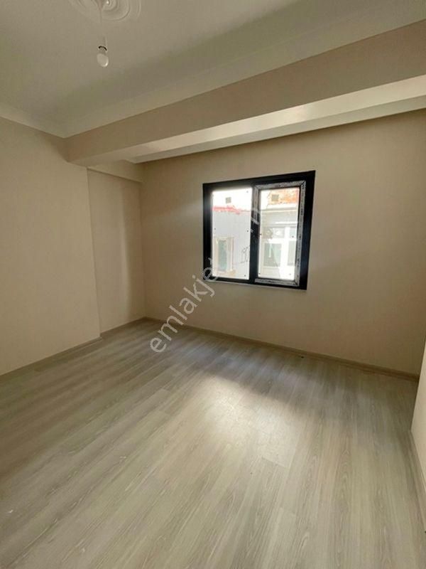 Mertcan Dan Kartal Metro Durağına Yürüme Arakat 3+1 İskanlı - Balkonlu - Görsel 10