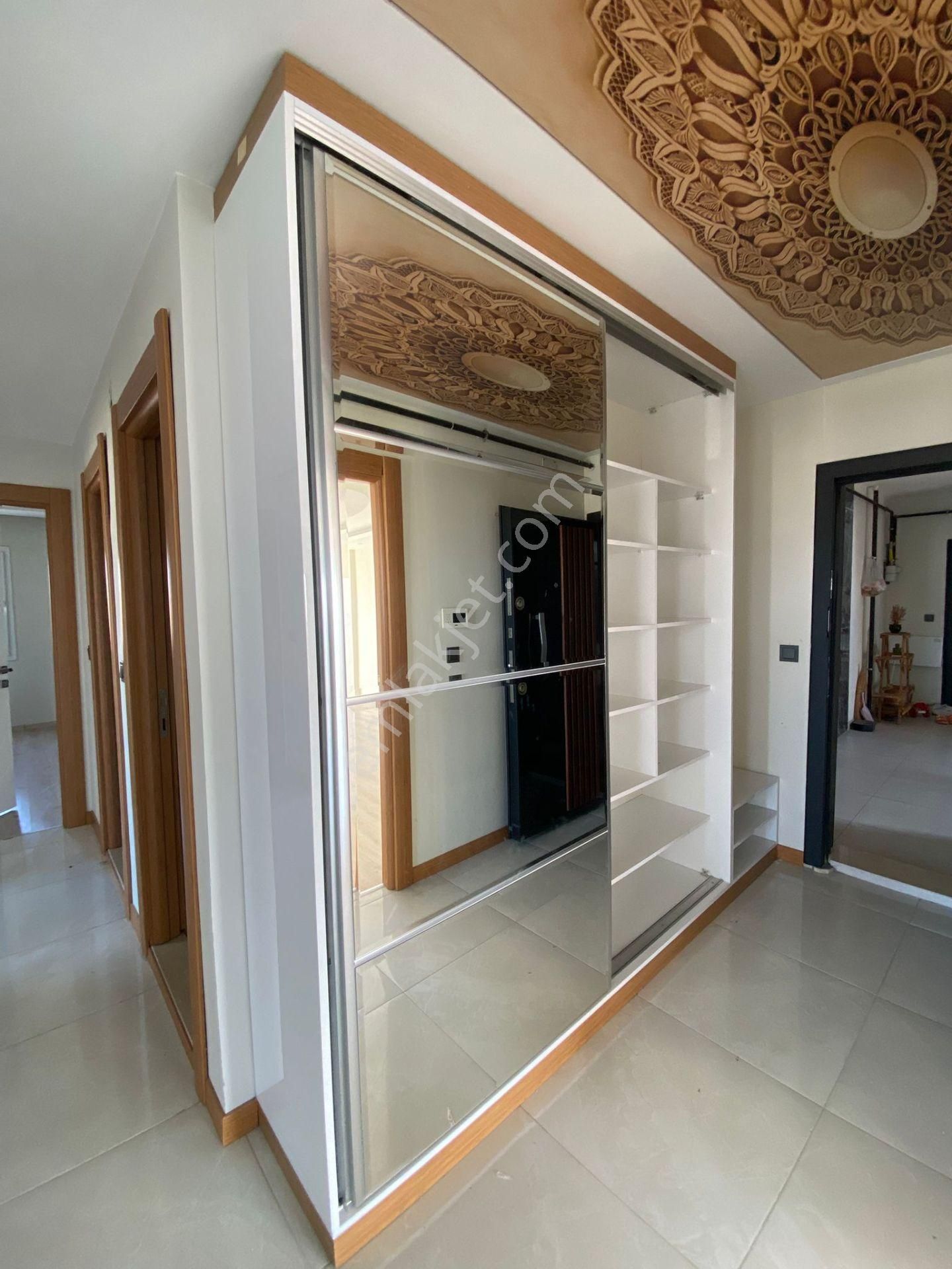 Adana Sarıçam Belediyesi Yanında 4+1 Geniş Doğalgazlı Kombili Parkeli Kiralık Fırsat Daire - Görsel 6