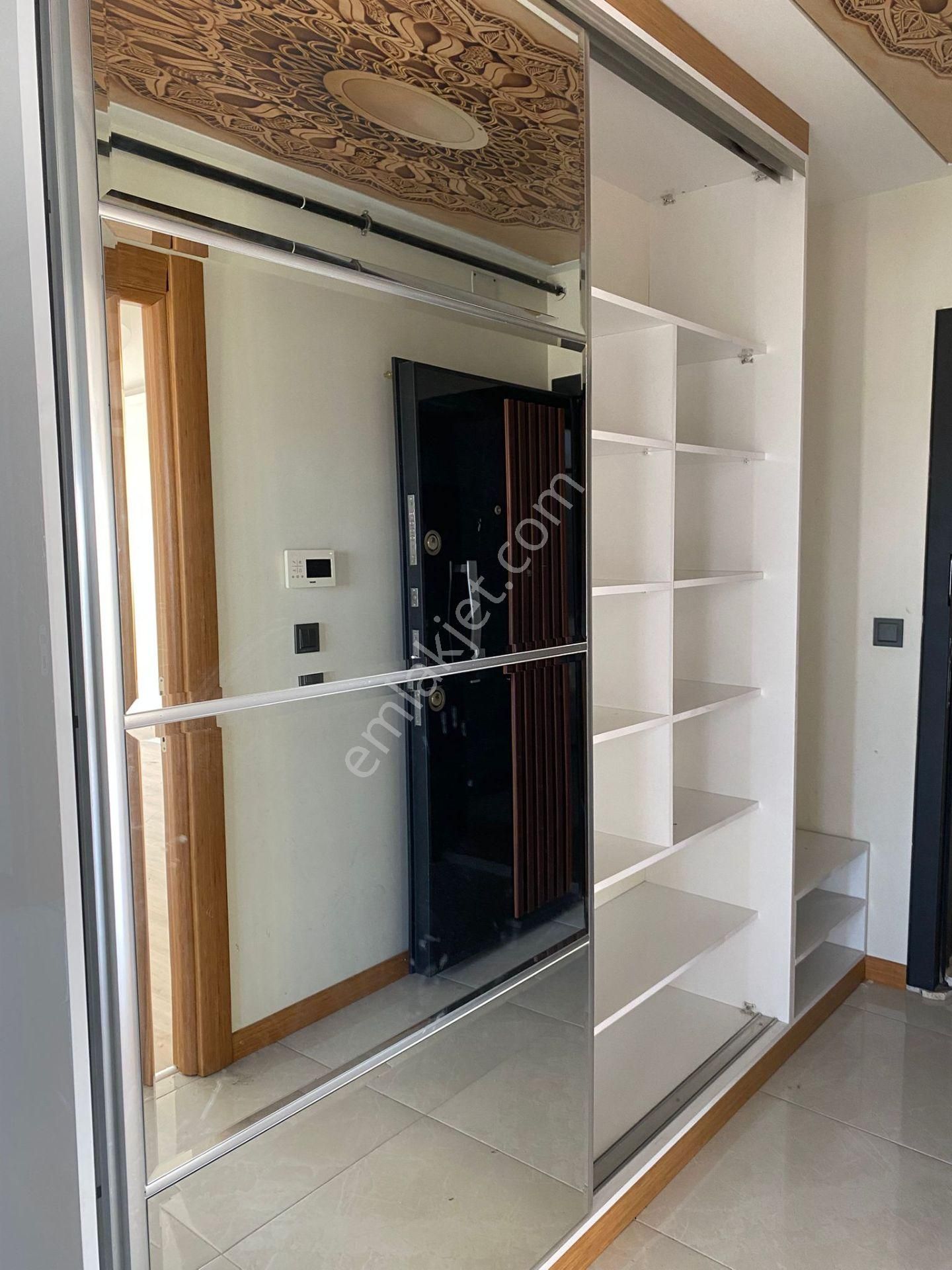 Adana Sarıçam Belediyesi Yanında 4+1 Geniş Doğalgazlı Kombili Parkeli Kiralık Fırsat Daire - Görsel 8