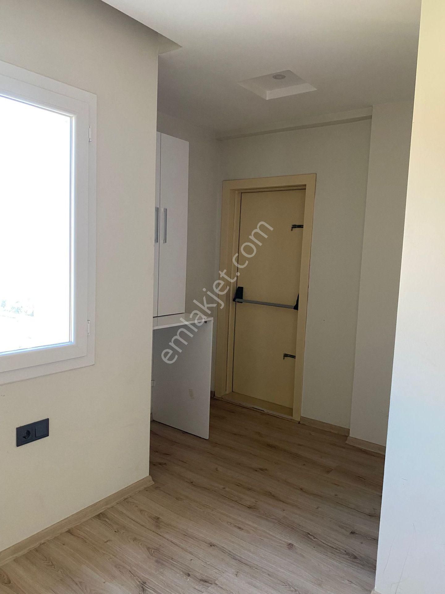 Adana Sarıçam Belediyesi Yanında 4+1 Geniş Doğalgazlı Kombili Parkeli Kiralık Fırsat Daire - Görsel 11