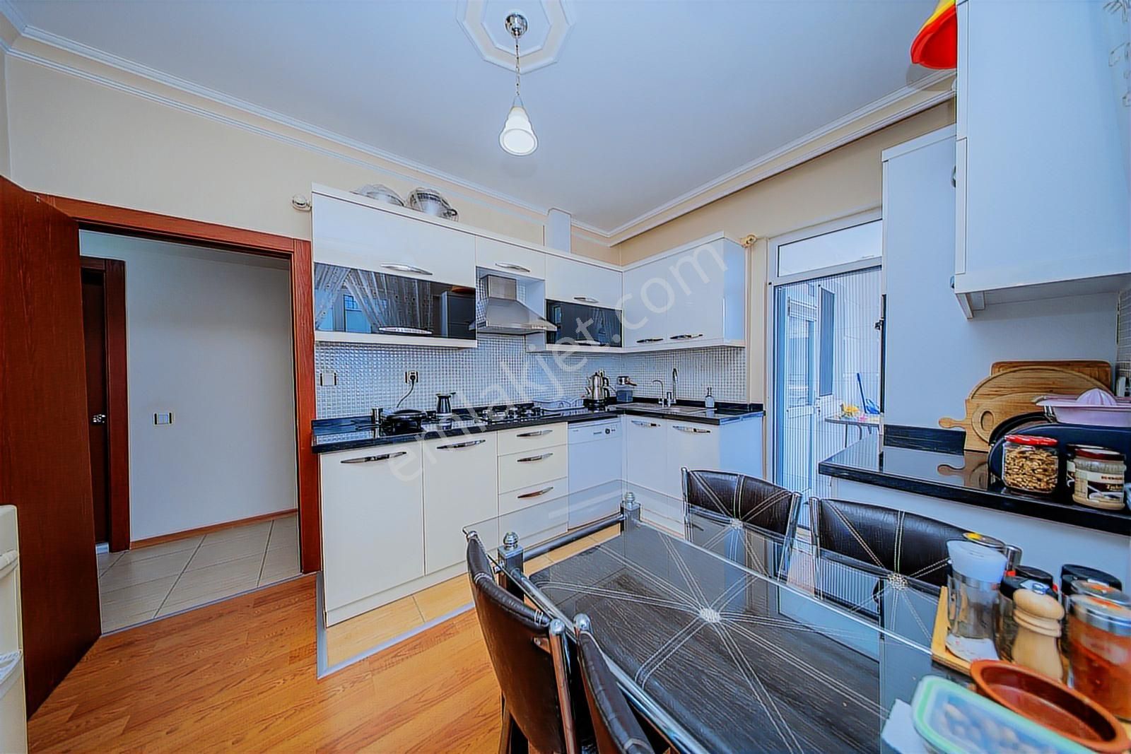Yalı Caddesi Üzerinde Satılık 3+1 Çatı Dubleks Daire - Görsel 11