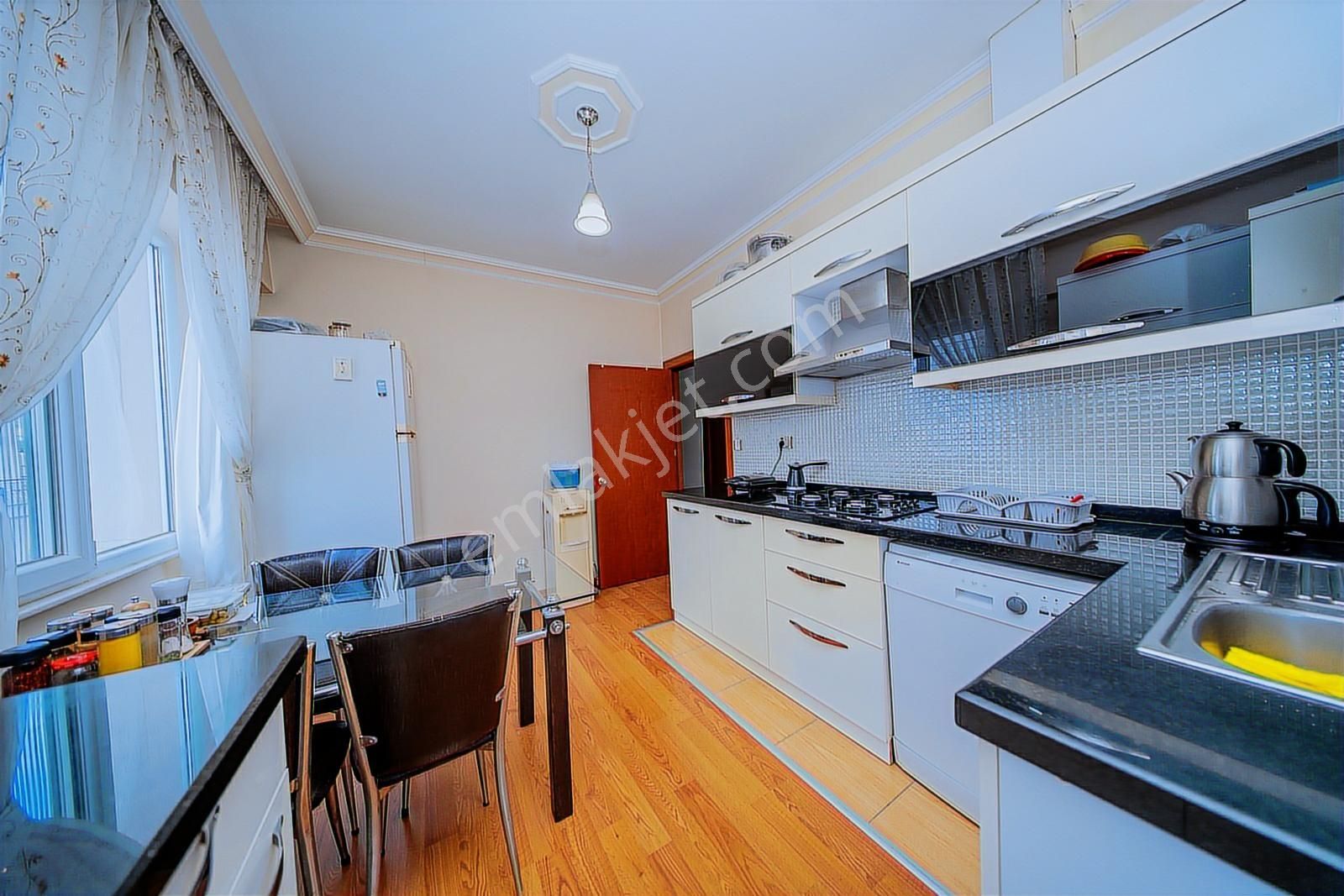 Yalı Caddesi Üzerinde Satılık 3+1 Çatı Dubleks Daire - Görsel 10