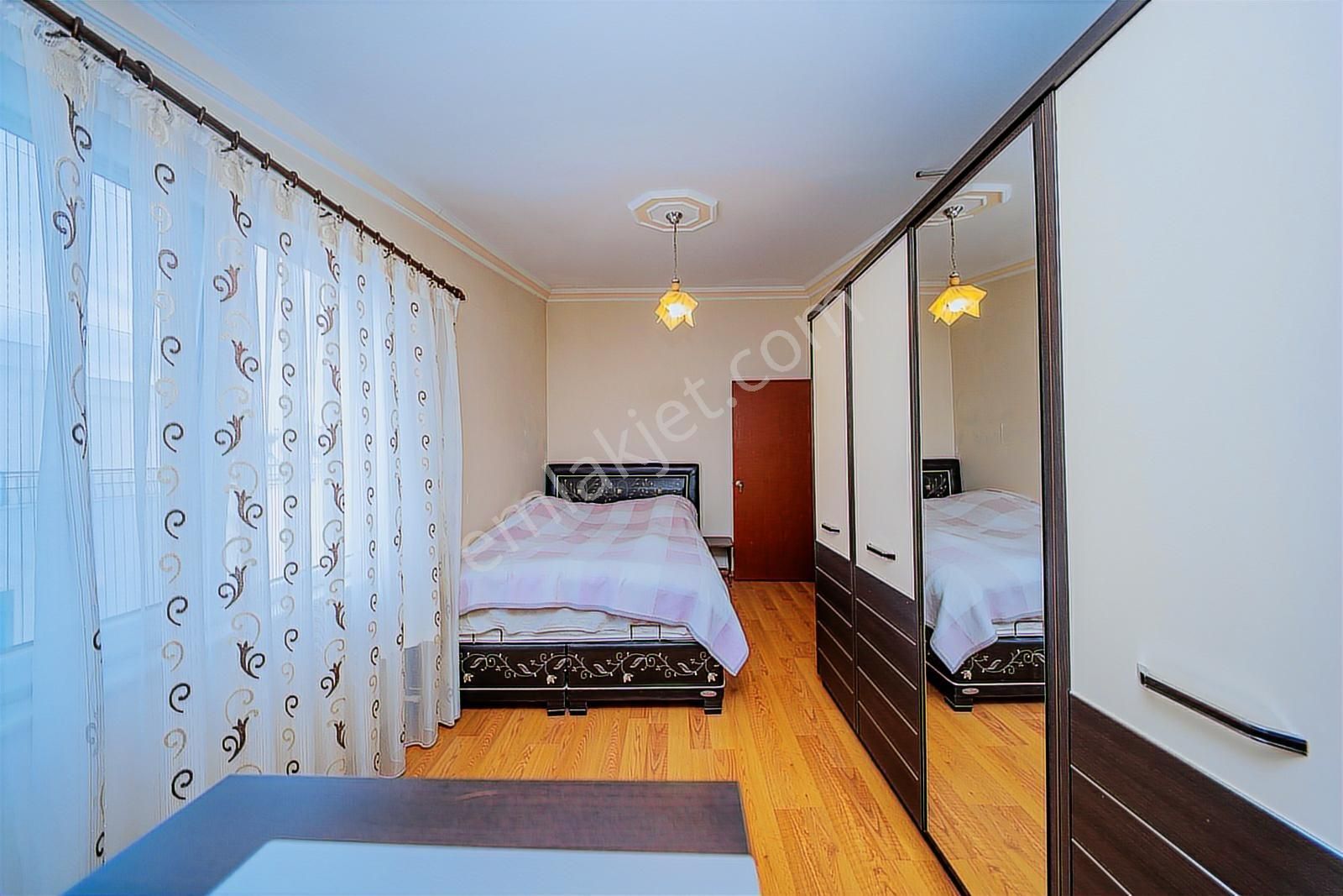 Yalı Caddesi Üzerinde Satılık 3+1 Çatı Dubleks Daire - Görsel 23