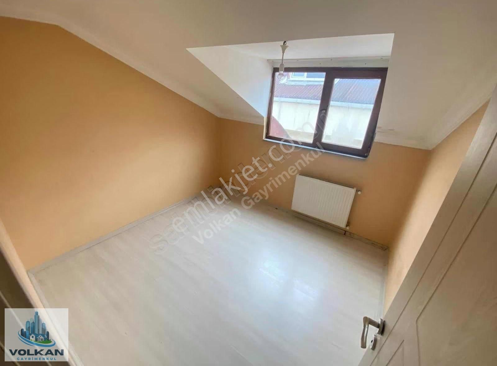 Yunusemre Mah 5 Kat Kiralık 2+1 85m2 Yeni Daire