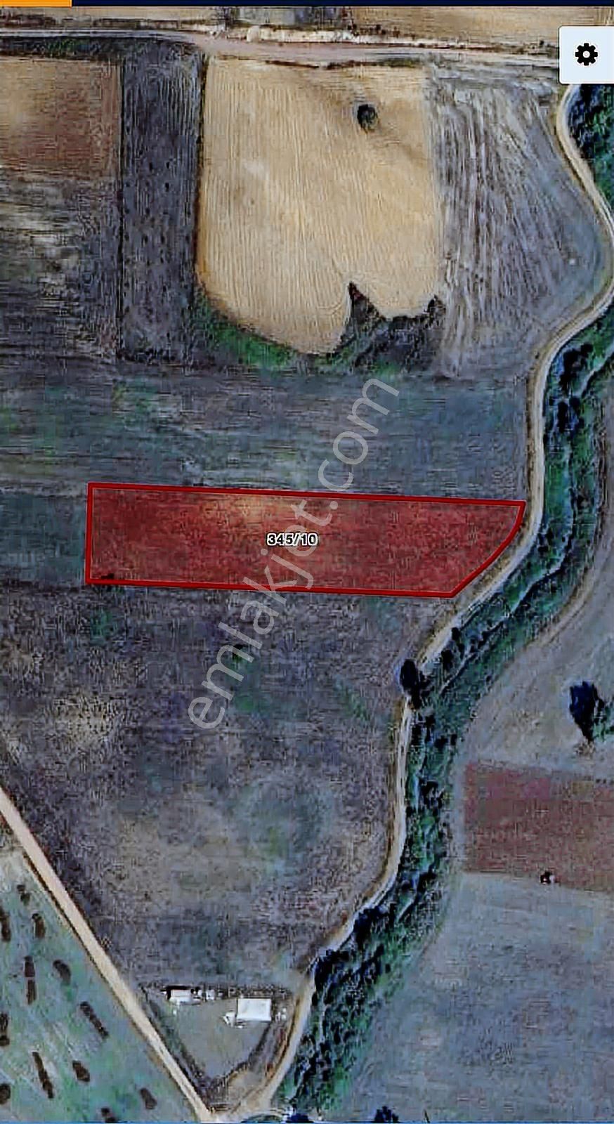 Zafer Emlaktan Satılık Tarla