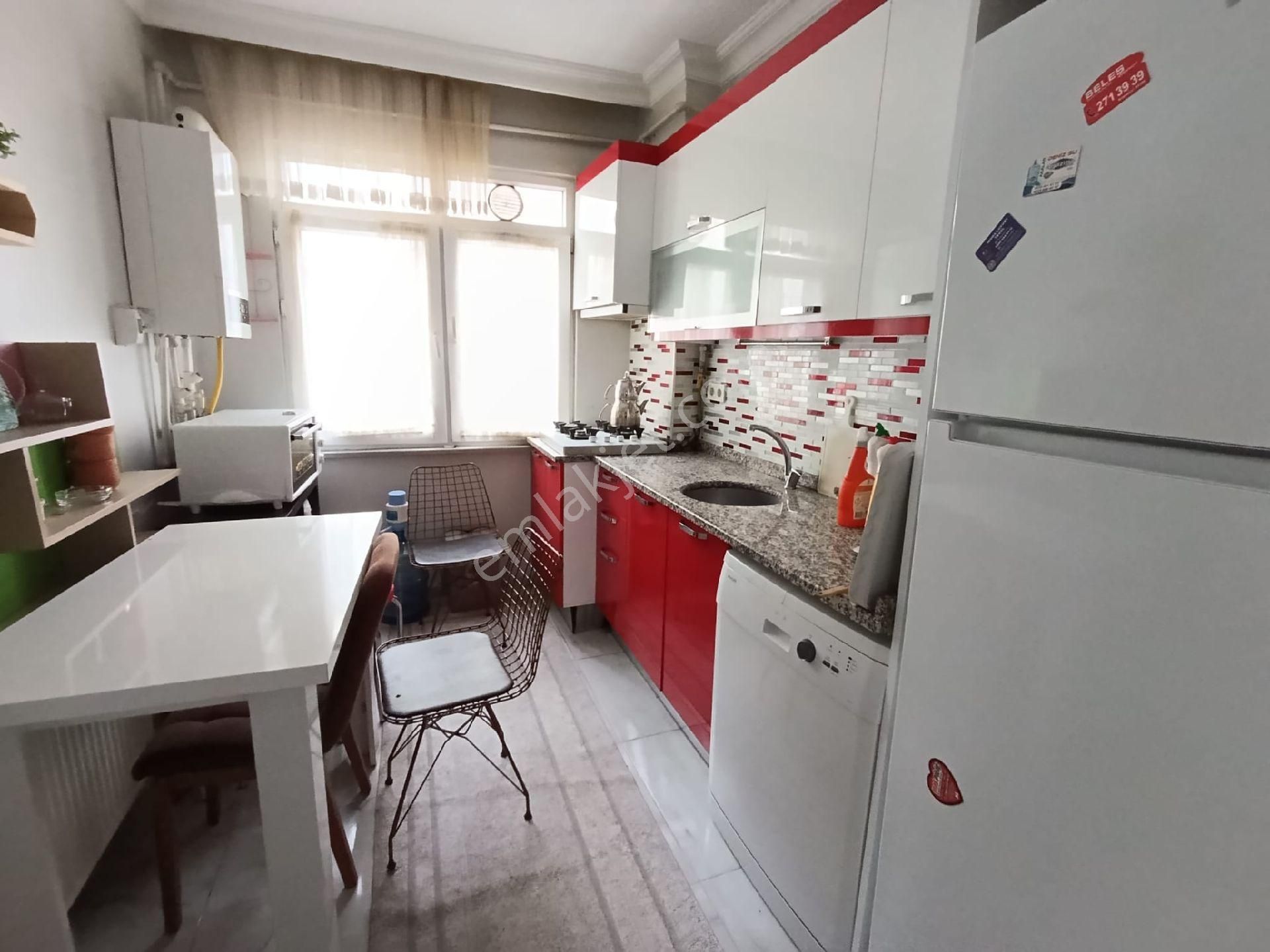 Küçükçekmece Kemalpaşa Mah. Satılık Ön Cephe 2+1 Arakat - Görsel 3