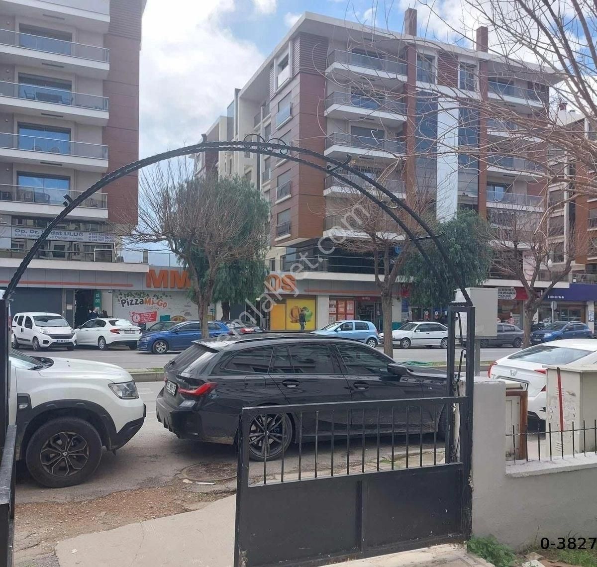 Bahriye Üçok Mah. Vatan Computer'in Karşısında 3+1 Kiralık Daire