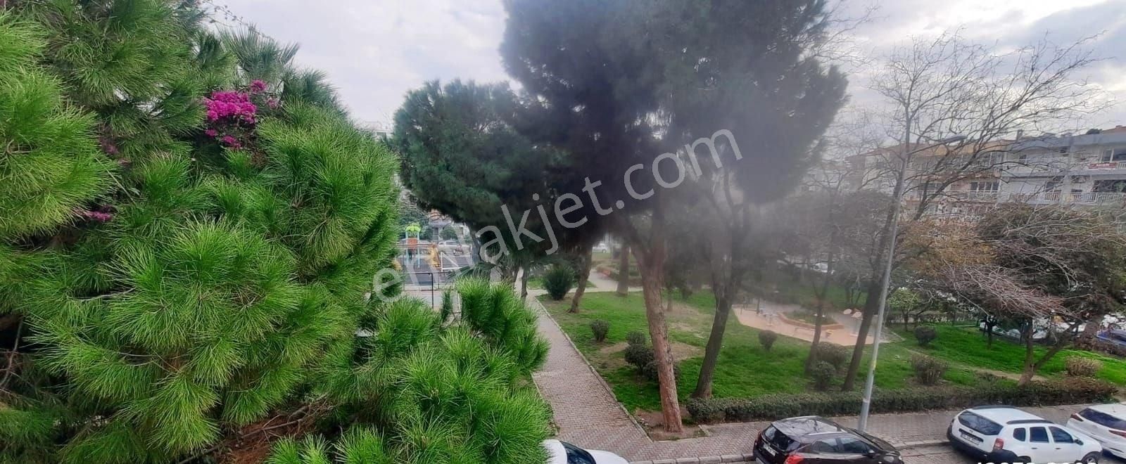 Bostanlı Bağcı Park Cepheli Full Tadilatlı 3+1 Satılık Daire