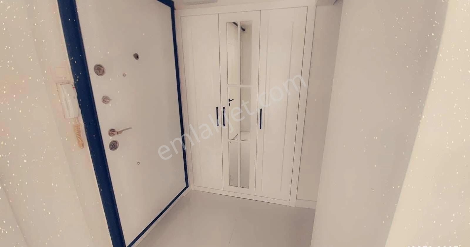 Ren'den Çamlıkta İçi Full Yaılı Köşe 3+1 Satılık Daire - Görsel 13