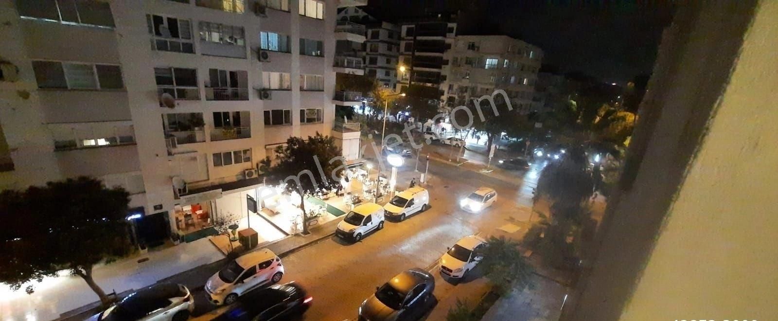 Bostanlı Girne Cadde Üstü Full Tadilatlı Asansörlü 3+1 Daire
