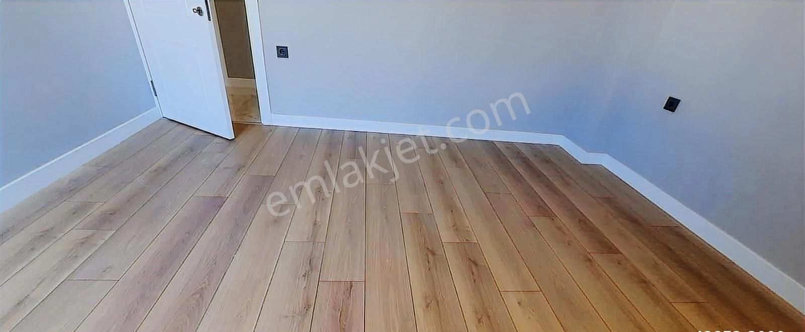 Bostanlı Girne Cadde Üstü Full Tadilatlı Asansörlü 3+1 Daire - Görsel 3