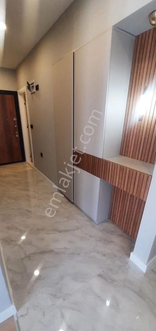 Bostanlı Girne Cadde Üstü Full Tadilatlı Asansörlü 3+1 Daire - Görsel 7