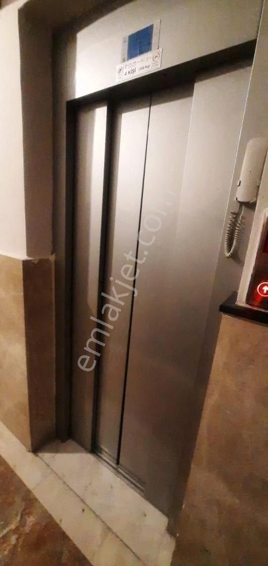 Bostanlı Girne Cadde Üstü Full Tadilatlı Asansörlü 3+1 Daire - Görsel 12