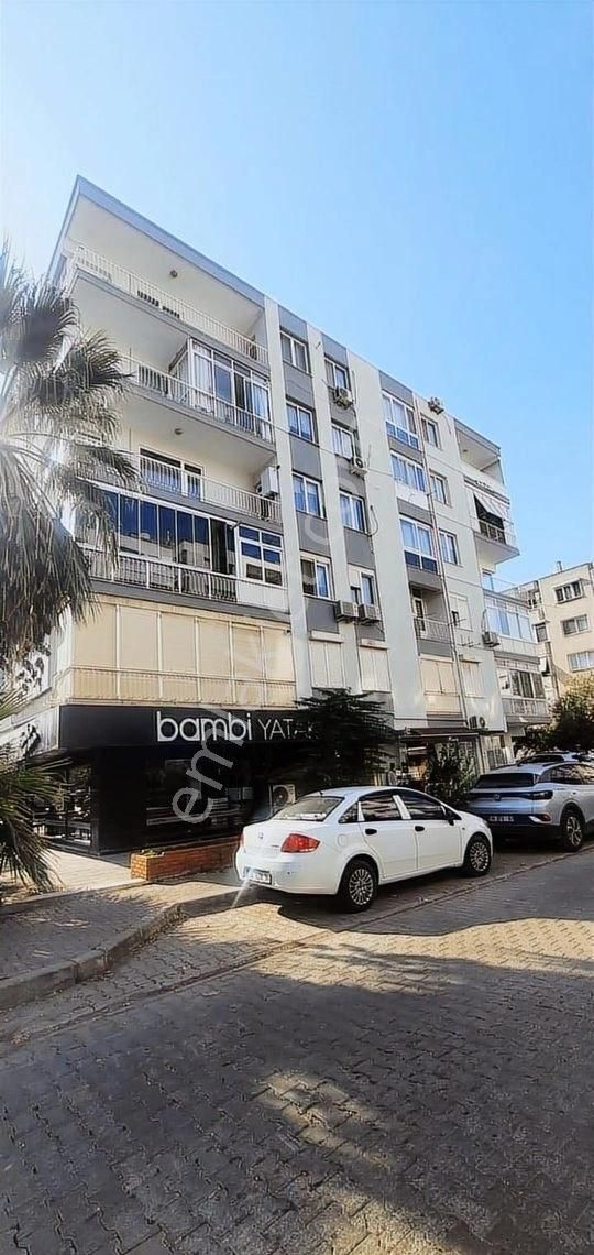 Bostanlı Girne Cadde Üstü Full Tadilatlı Asansörlü 3+1 Daire - Görsel 25