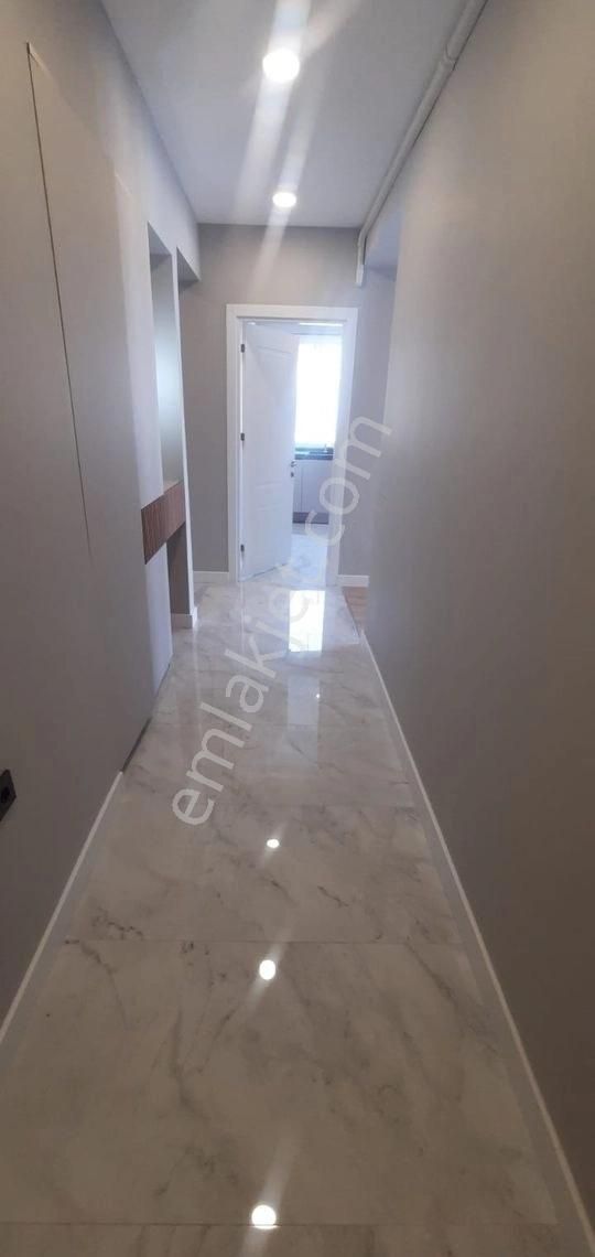 Bostanlı Girne Cadde Üstü Full Tadilatlı Asansörlü 3+1 Daire - Görsel 17