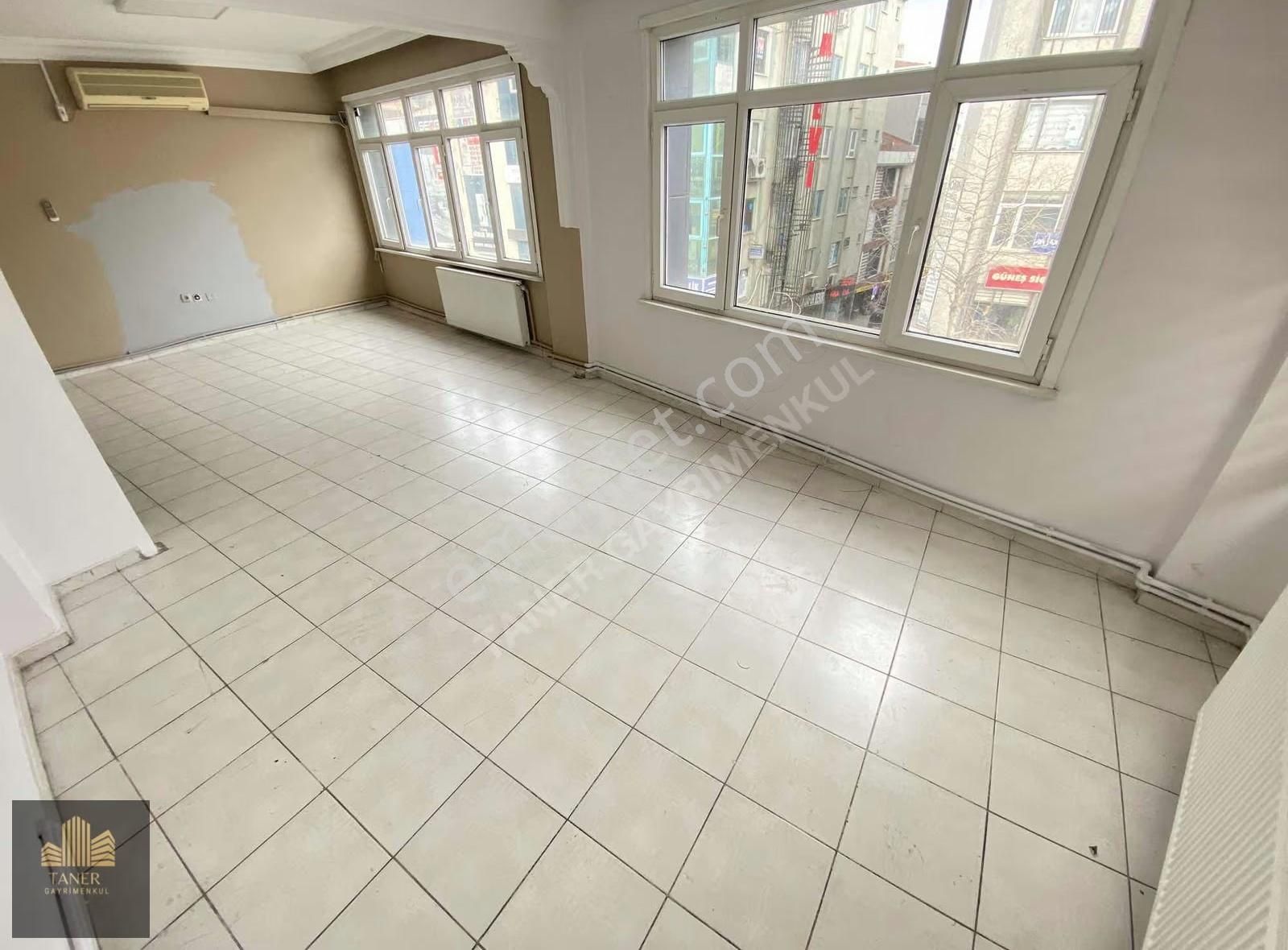 Taner Gayrimenkul'den Cadde Üzeri Kiralık Ofis - Görsel 3