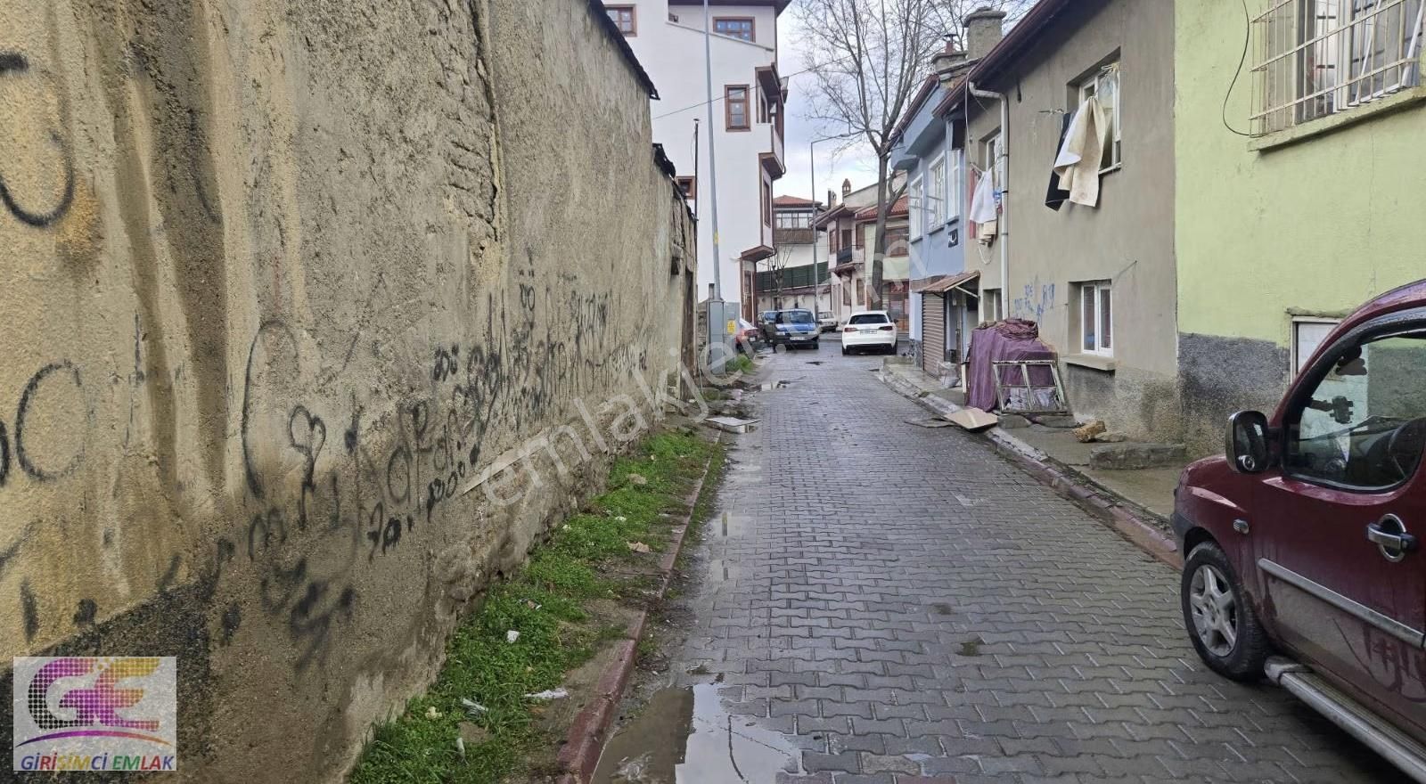 Girişimciden Anıt Meydanına 100mt Mesafede Müstakil Ev - Görsel 3