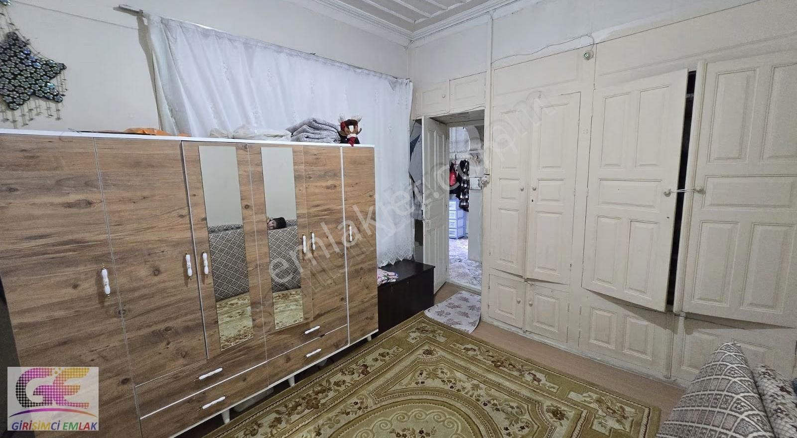 Girişimciden Anıt Meydanına 100mt Mesafede Müstakil Ev - Görsel 2