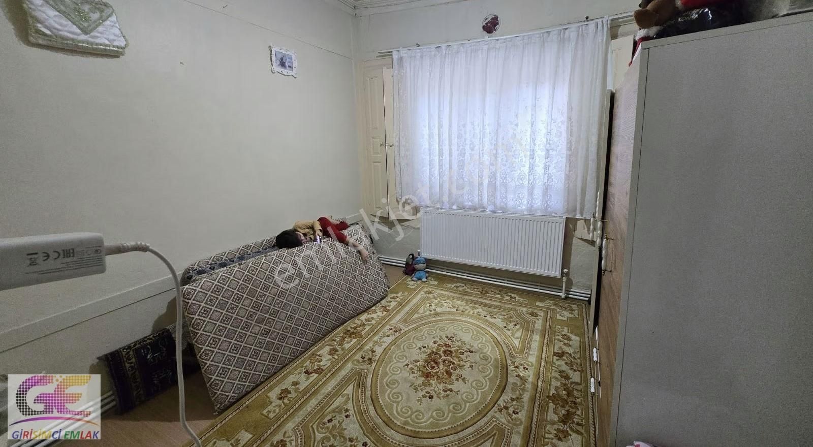 Girişimciden Anıt Meydanına 100mt Mesafede Müstakil Ev - Görsel 11