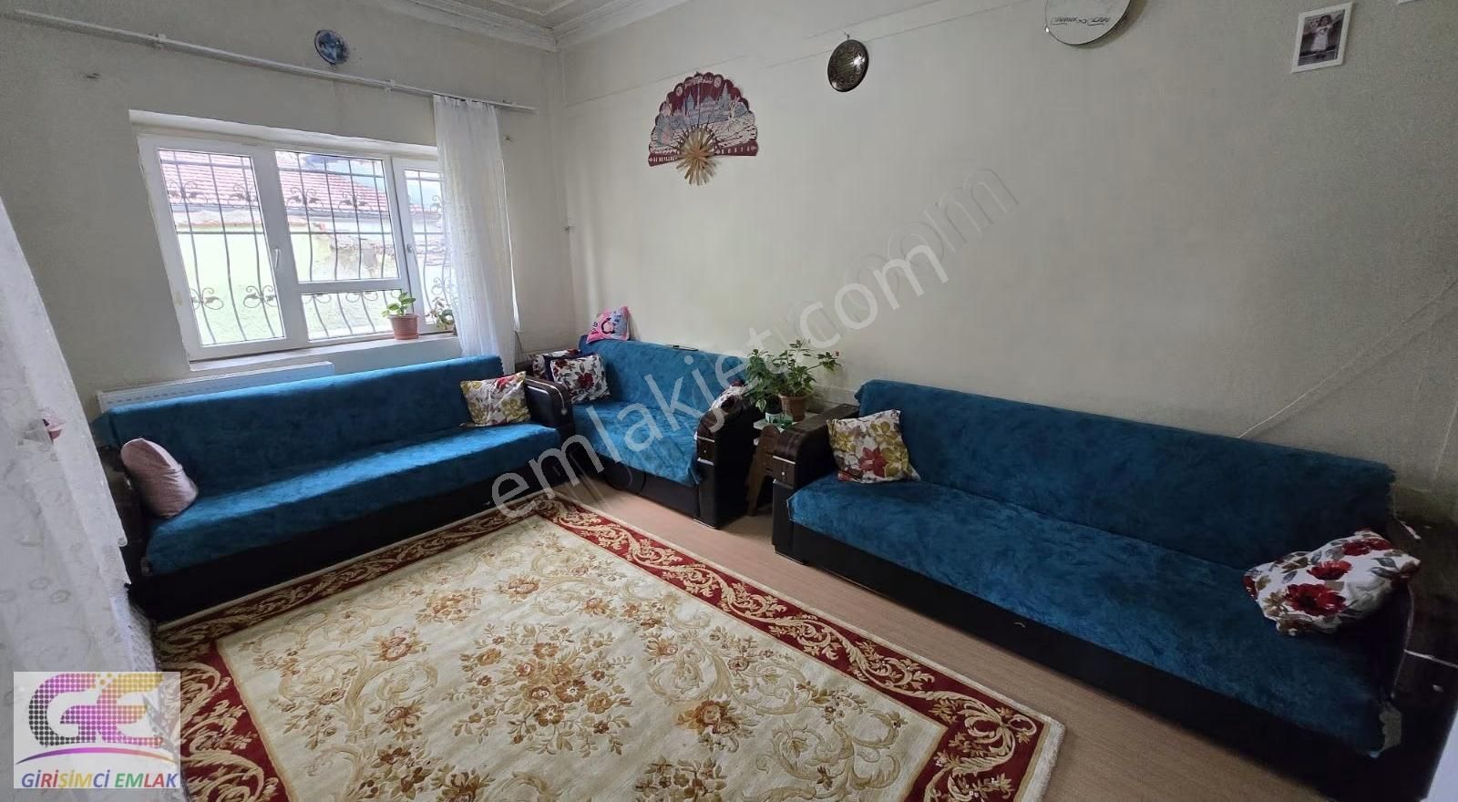 Girişimciden Anıt Meydanına 100mt Mesafede Müstakil Ev