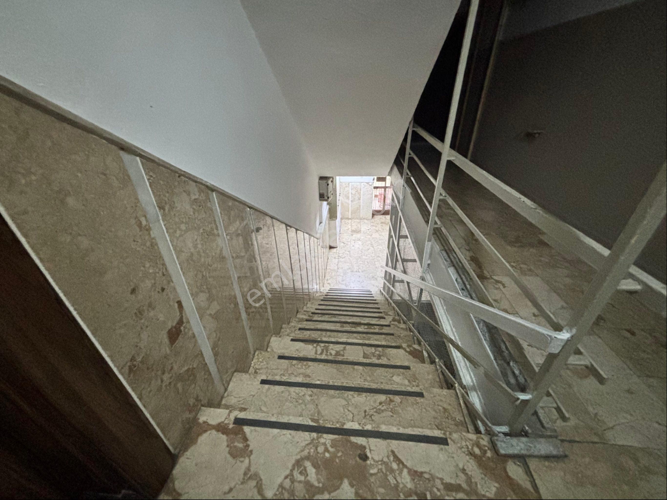 Şarampol’de Büyük 2+1 Satılık Daire - Görsel 20