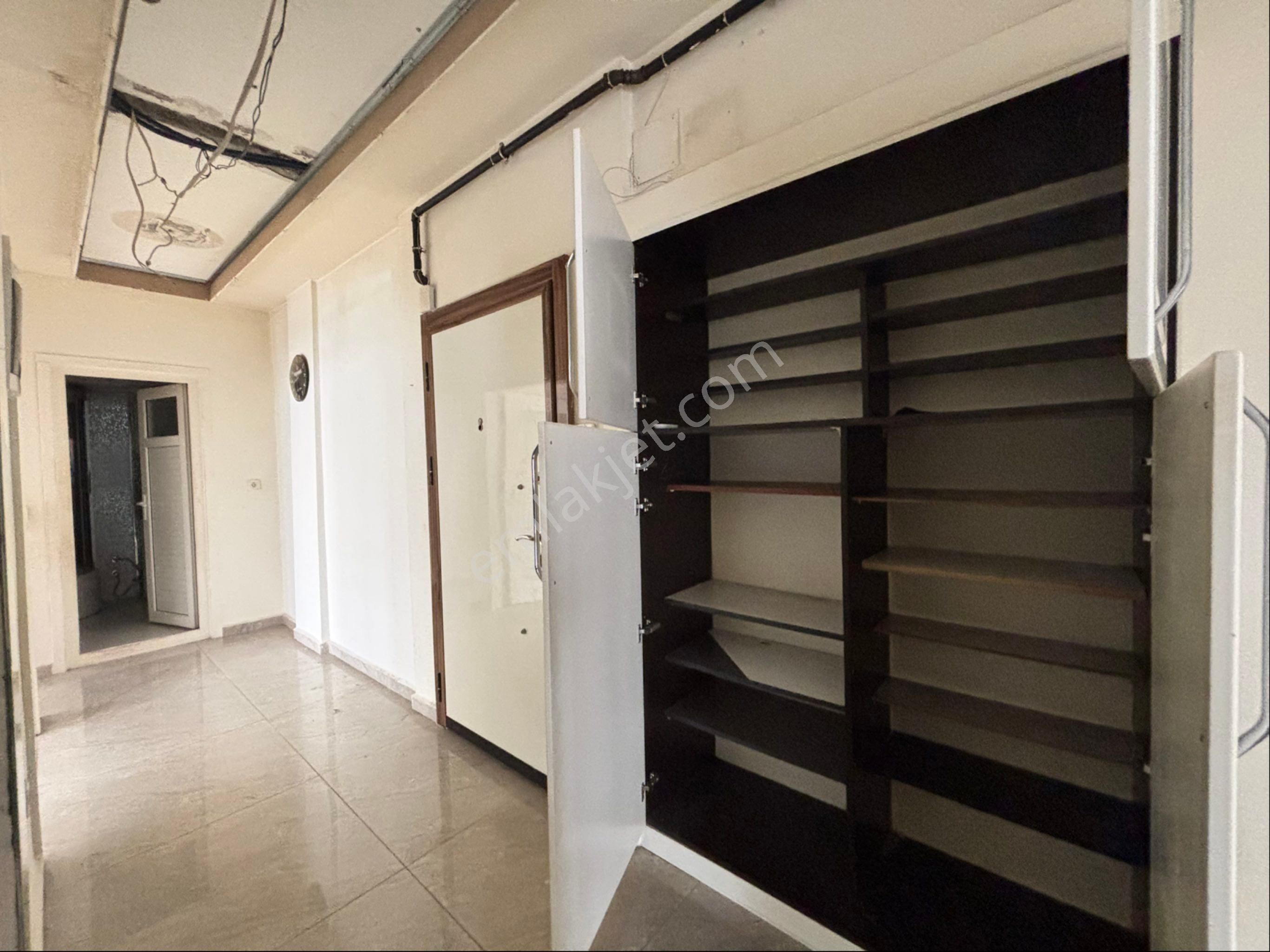 Şarampol’de Büyük 2+1 Satılık Daire - Görsel 10