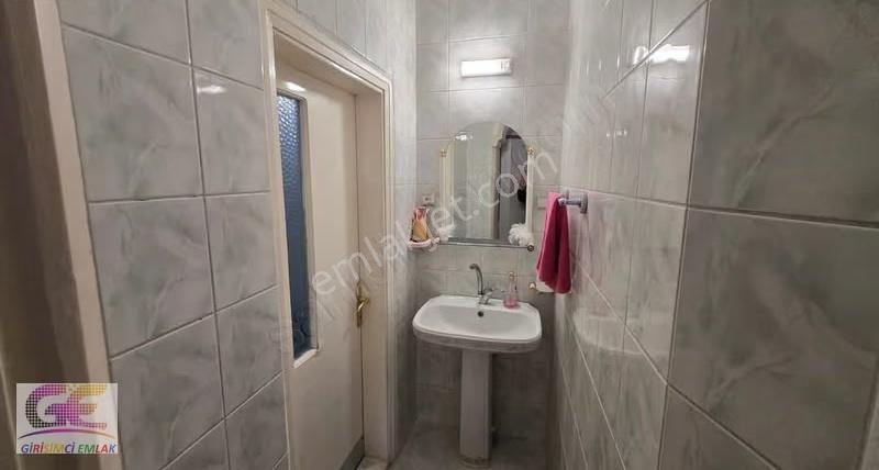 Girişimci Gayrimenkulden Akşehirin Kalbinde Fırsat Daire! - Görsel 23