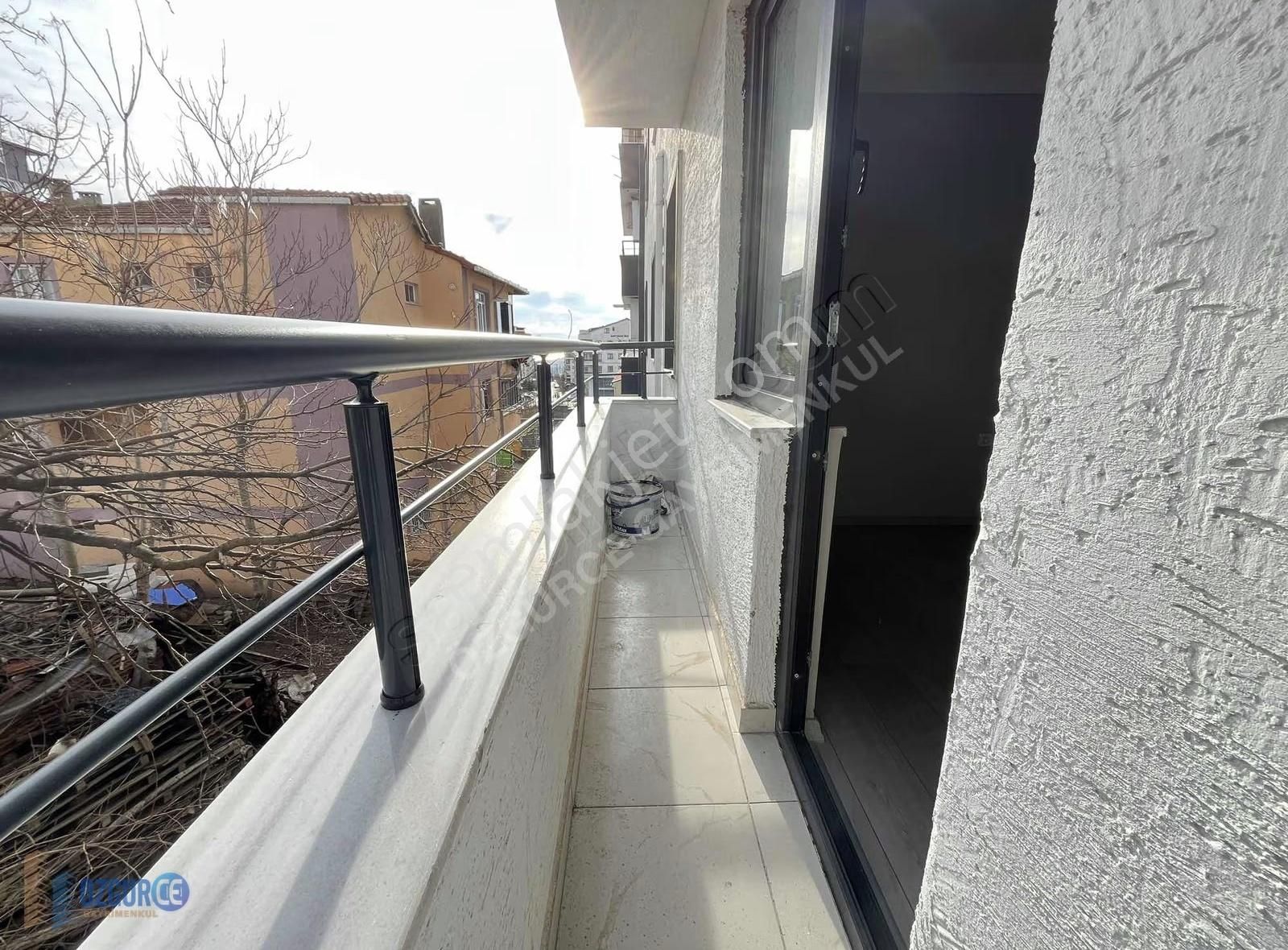 Özgürce'den Barış Mahallesinde Asansörlü 2+1 Arakat Daire - Görsel 11