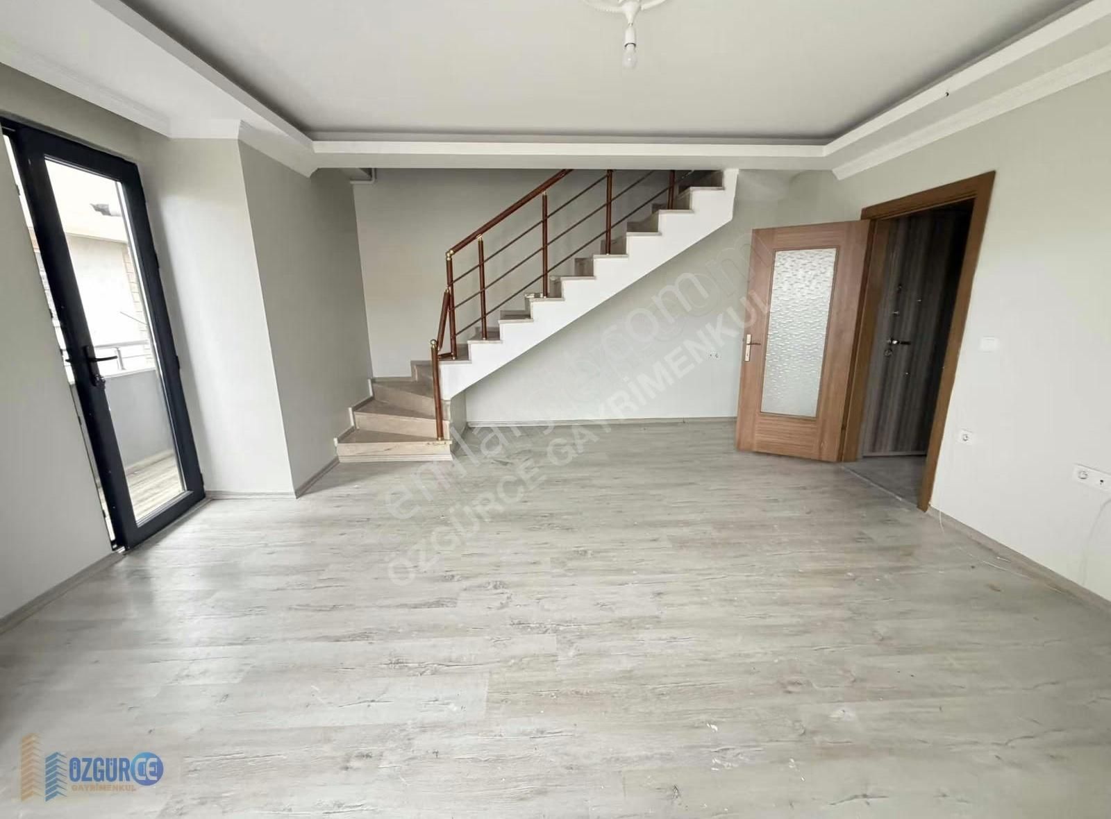 Özgürce'den Darıca İstasyon,kültür Merkezi Dibi 2.5+1 Üstdubleks - Görsel 10