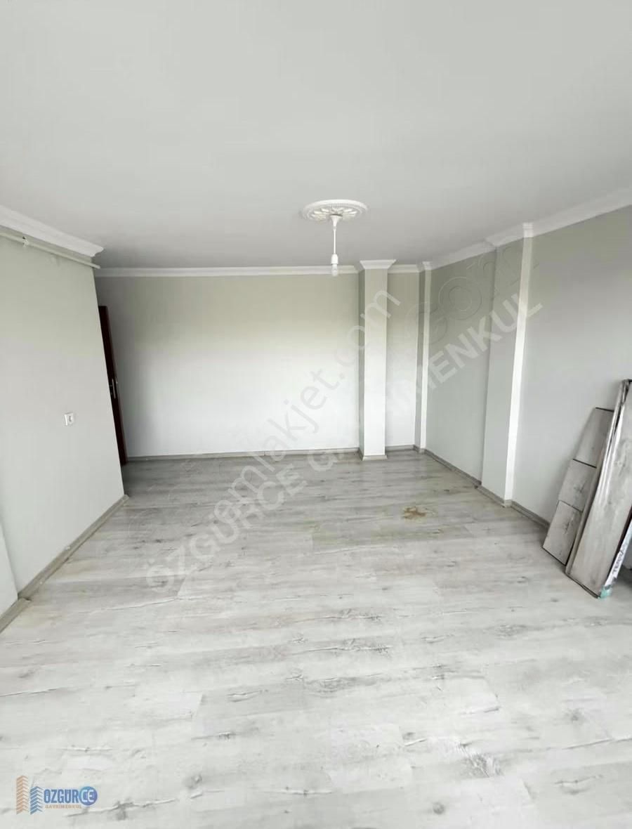 Özgürce'den Darıca İstasyon,kültür Merkezi Dibi 2.5+1 Üstdubleks - Görsel 4