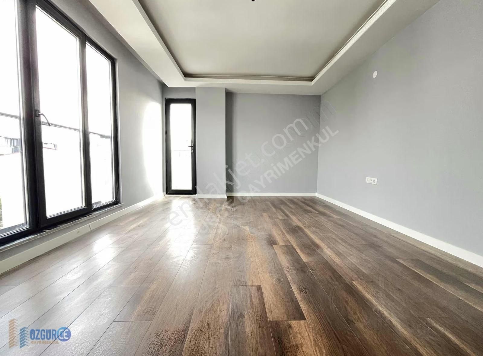 Özgürce'den Darıca Marmaray Durağı Yanı Asansörlü 2+1 Daire - Görsel 12