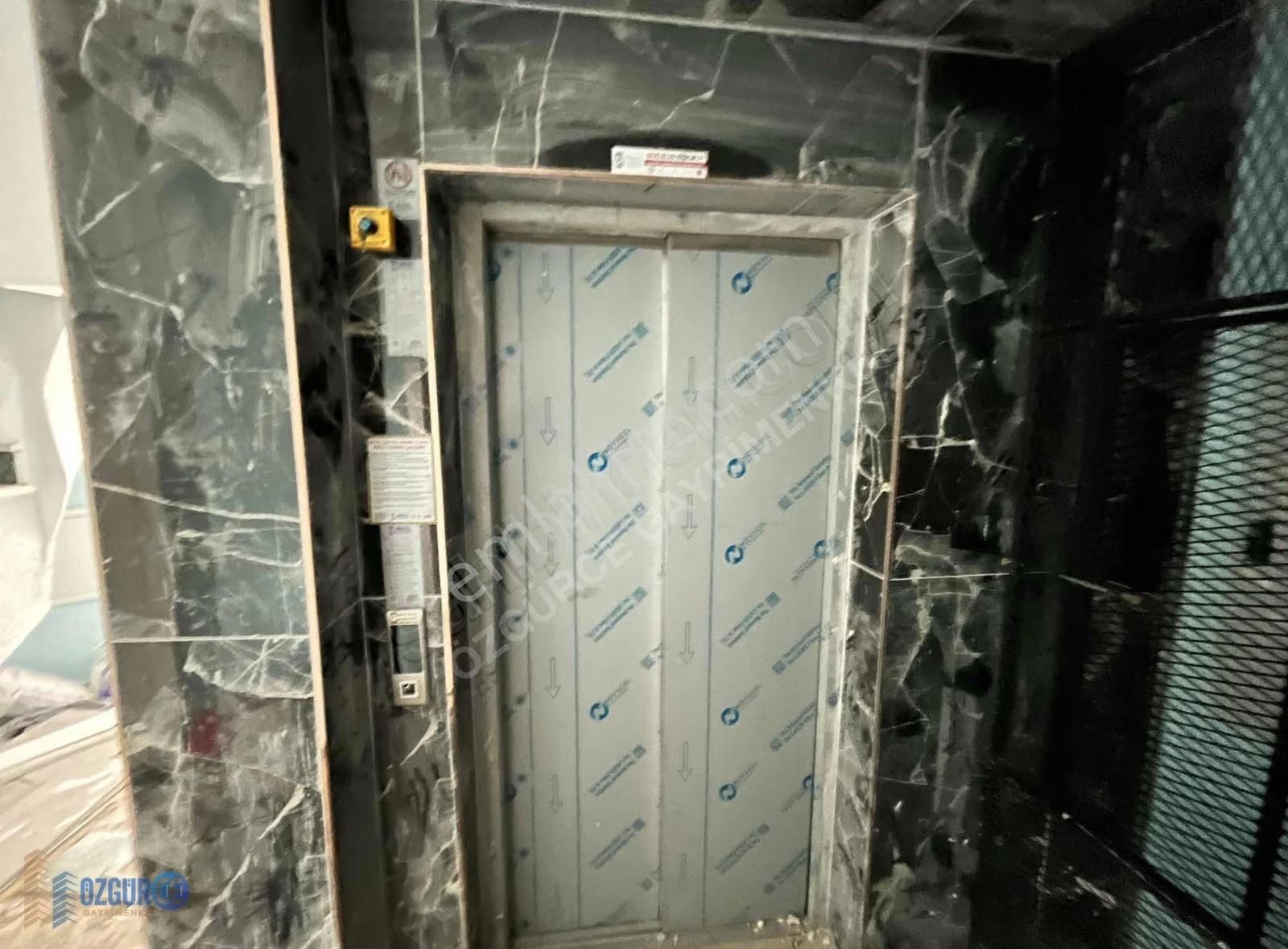 Özgürce'den Darıca Marmaray Durağı Yanı Asansörlü 2+1 Daire - Görsel 5