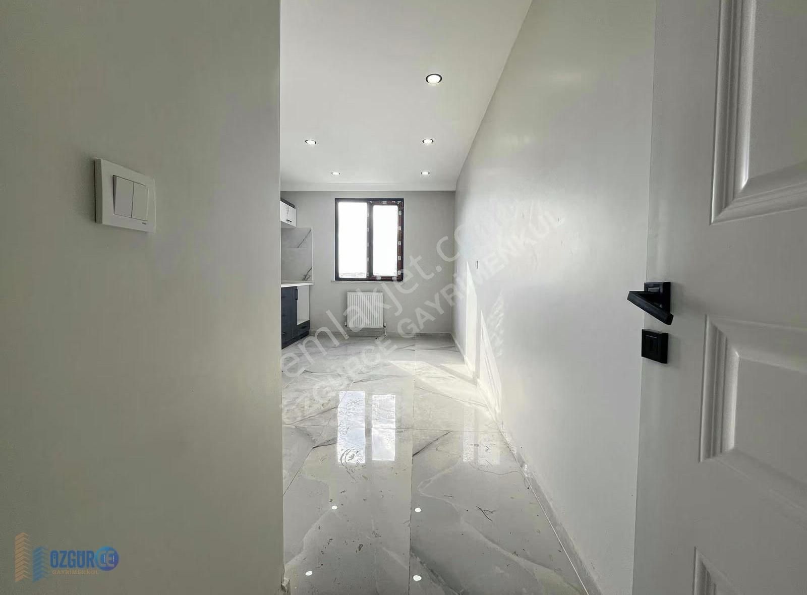 Özgürce'den Bağlarbaşı Mh Geniş Lüks 3+1 Ara Kat Daire - Görsel 16