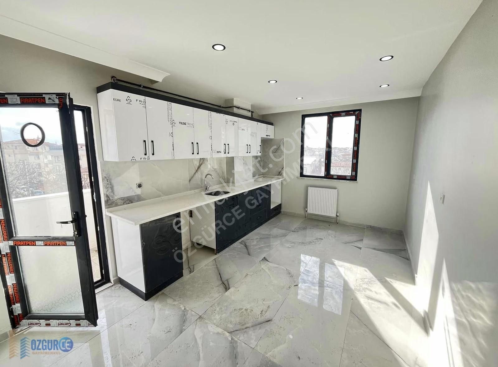Özgürce'den Bağlarbaşı Mh Geniş Lüks 3+1 Ara Kat Daire - Görsel 11