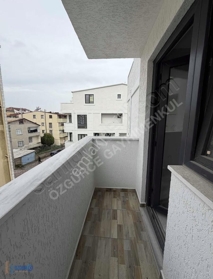 Özgürce Gydden Aşıroğlu Cd Dibi Marmaray Yakını 3+1 Dublex Daire - Görsel 3