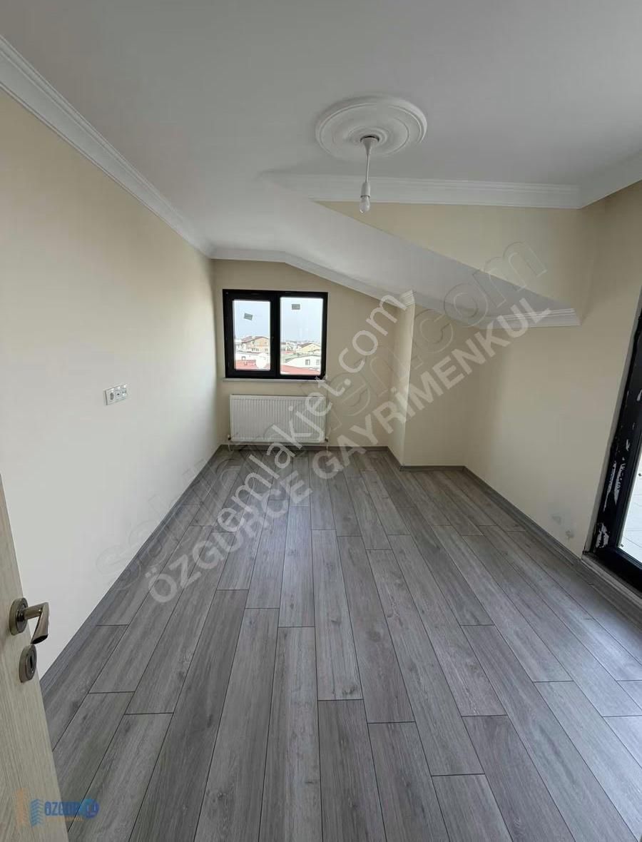 Özgürce Gyd'den Kazım Karabekir Merkeze Yakın 3+1 Dublex Daire - Görsel 2