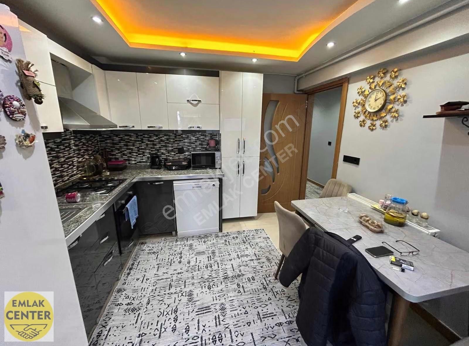 Emlak Center'dan Muradiye Mah Satılık 2+1 Kapalı Mutfaklı Daire - Görsel 25